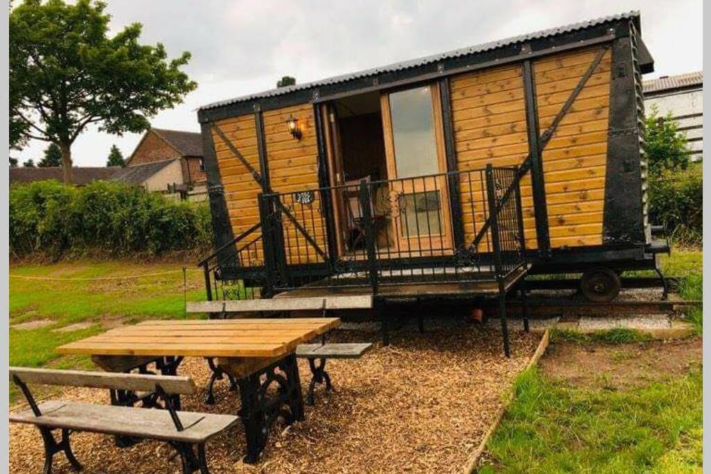 Malthouse Farm Cottage Carriage Dilhorne Luaran gambar
